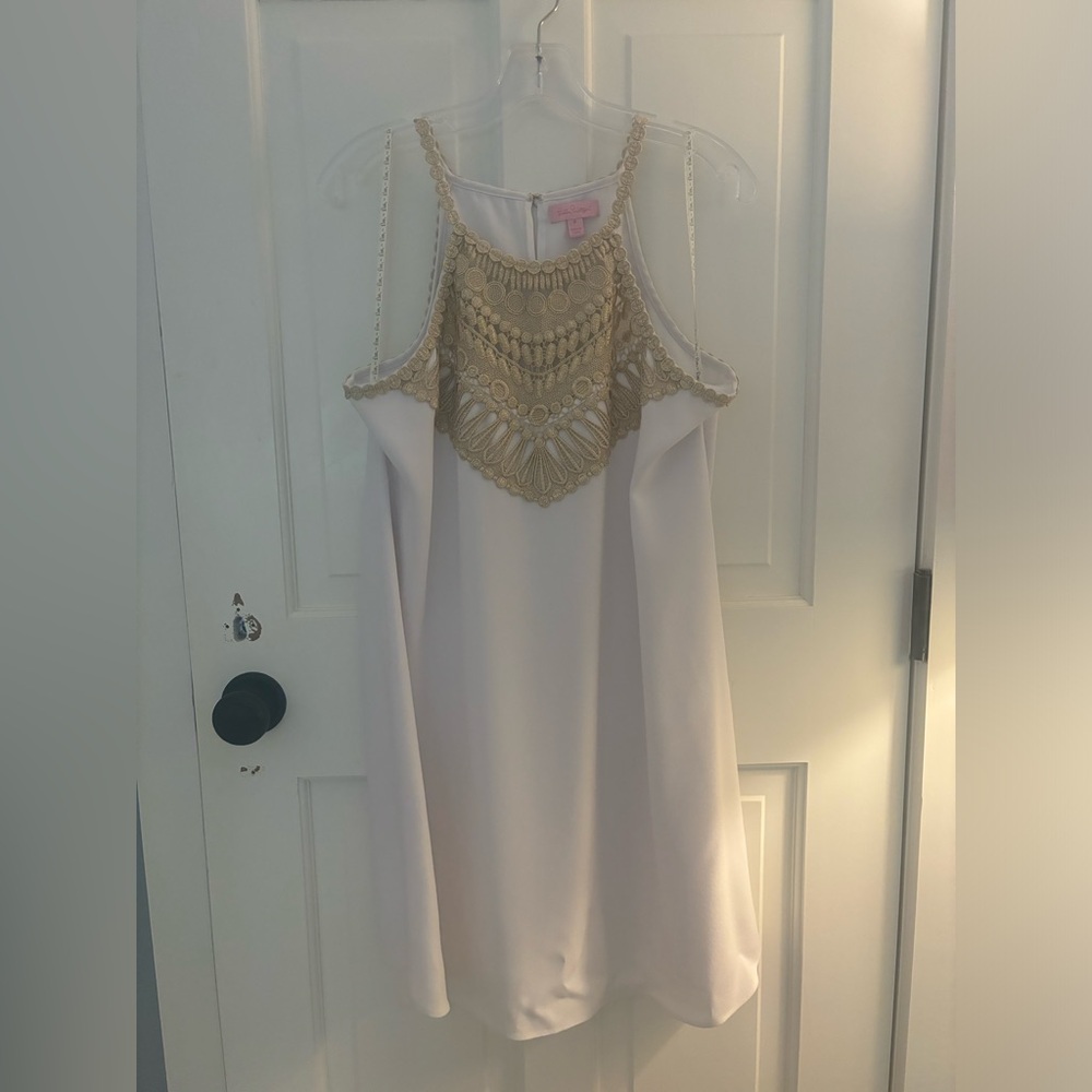 Lilly Pulitzer style 28822 white. Worn once. Like new.